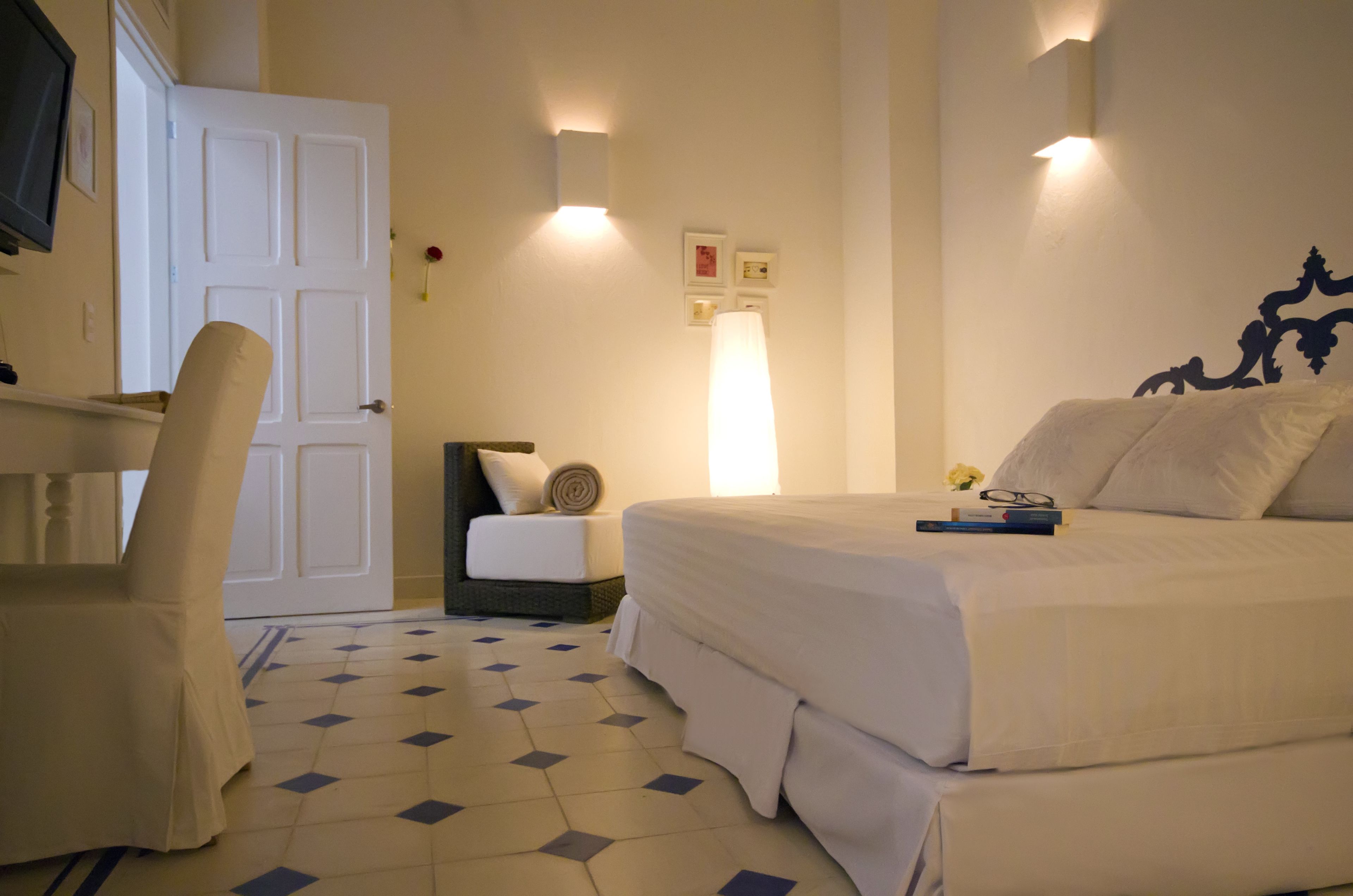 classic room | premium bedding, minibar, in-room safe, individually furnished