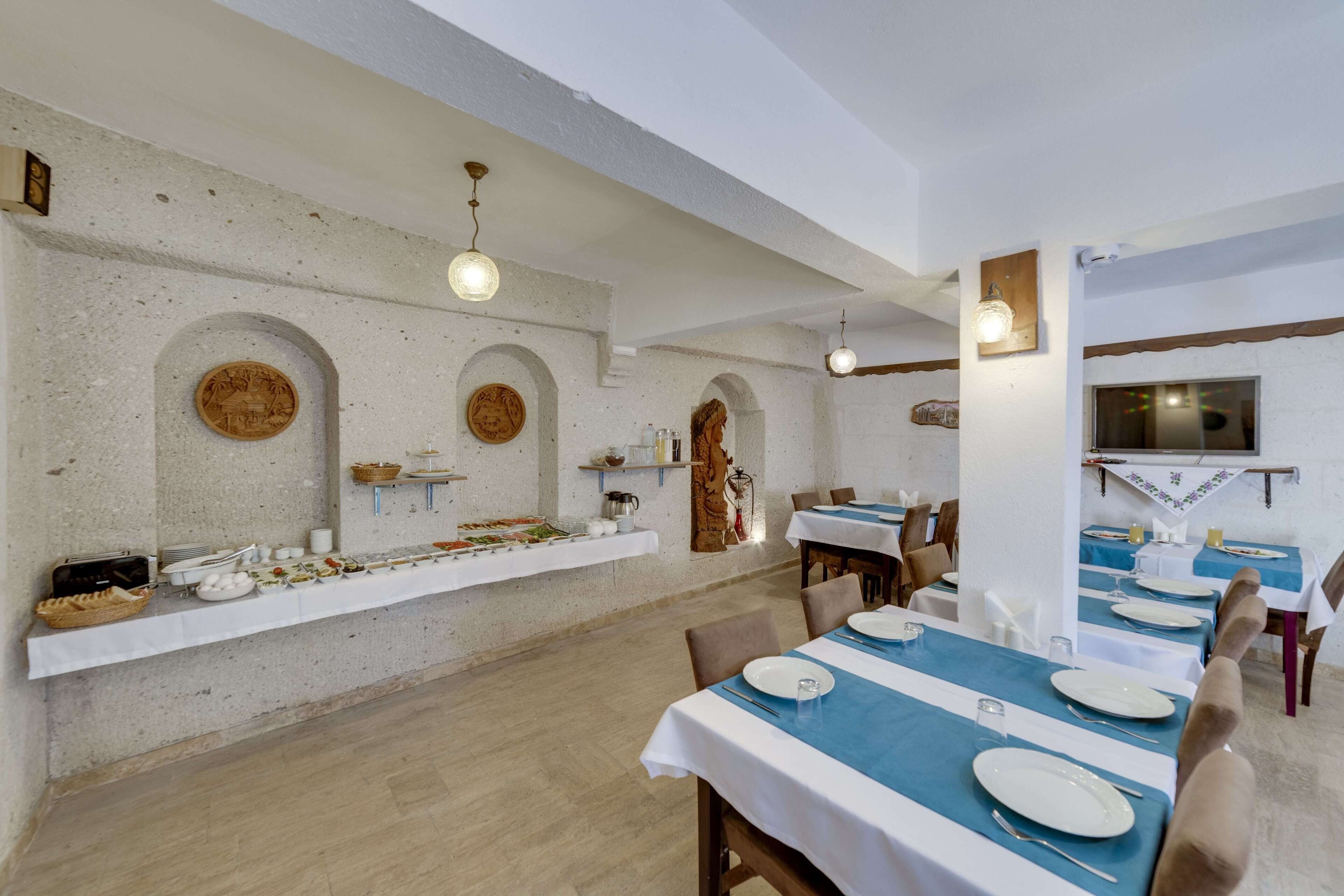 lunch and dinner served, turkish cuisine