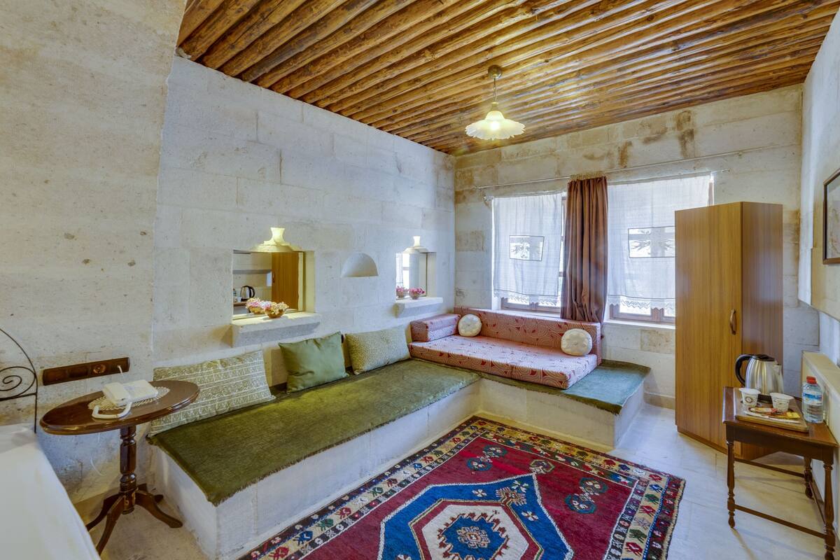 deluxe double or twin room | 1 bedroom, premium bedding, iron/ironing board, free wifi