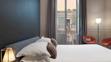 Minibar, in-room safe, desk, soundproofing