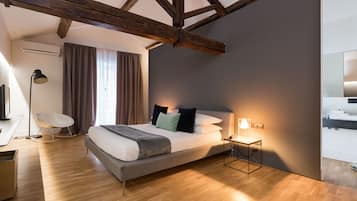 1 bedroom, minibar, in-room safe, desk