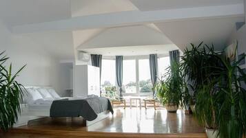 Studio, Kitchen, River View | Premium bedding, down comforters, individually decorated