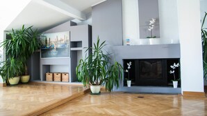 Studio, Kitchen, River View | Premium bedding, down comforters, blackout drapes - OKAY Hostel&House (Krakow)
