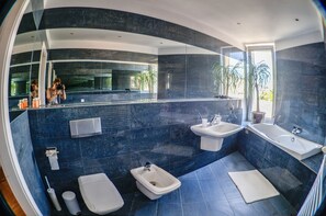 Luxury Apartment, 2 Bedrooms, Private Bathroom, River View | Bathroom | Shower, hair dryer - OKAY Hostel&House (Krakow)