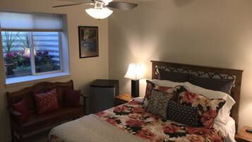 Suite, 2 Bedrooms | Individually decorated, individually furnished, free WiFi, bed sheets