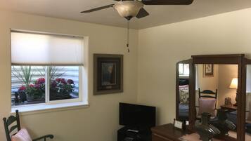 Decoración personalizada, muebles diferentes y wifi gratis