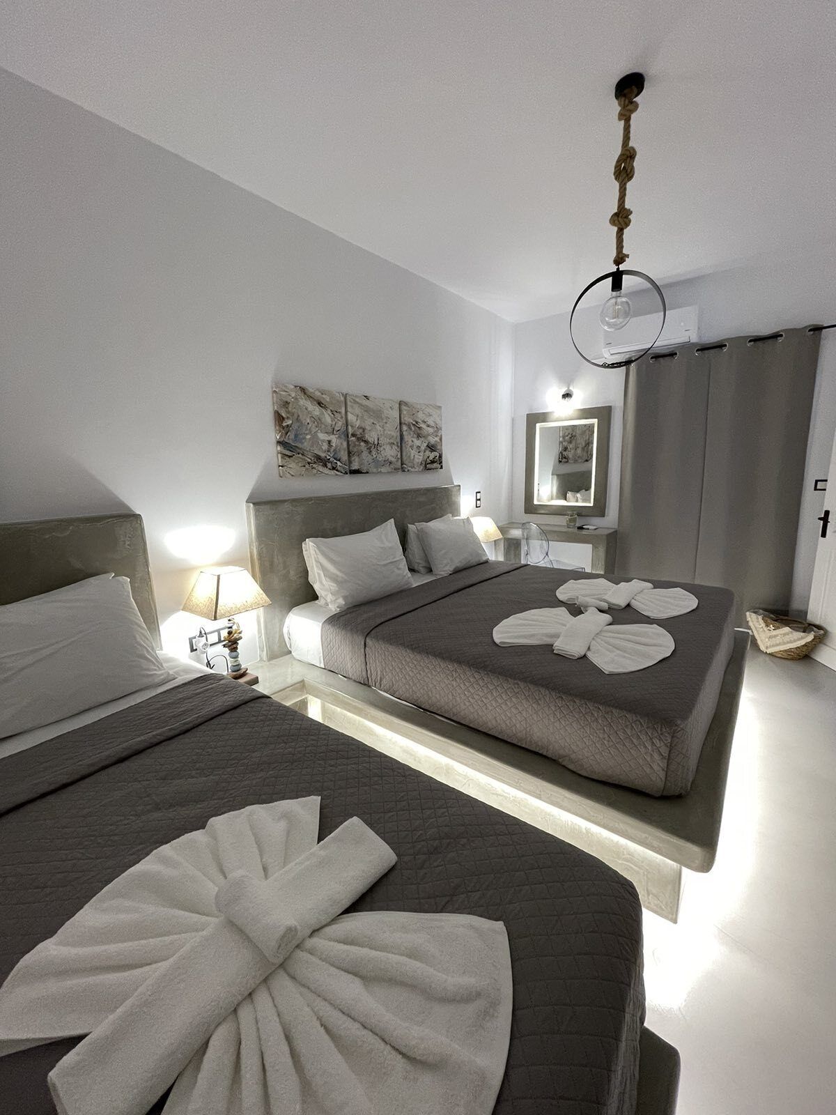 Photo - Zoumis Residence