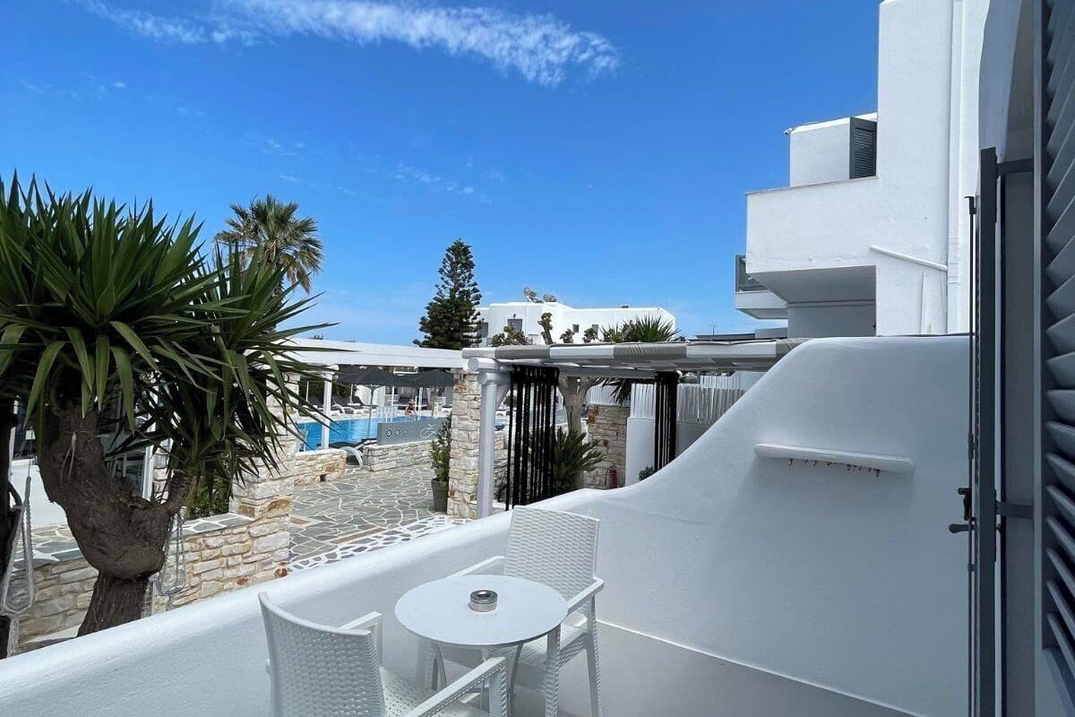 Deluxe Double Room, Pool View | Terrace/patio