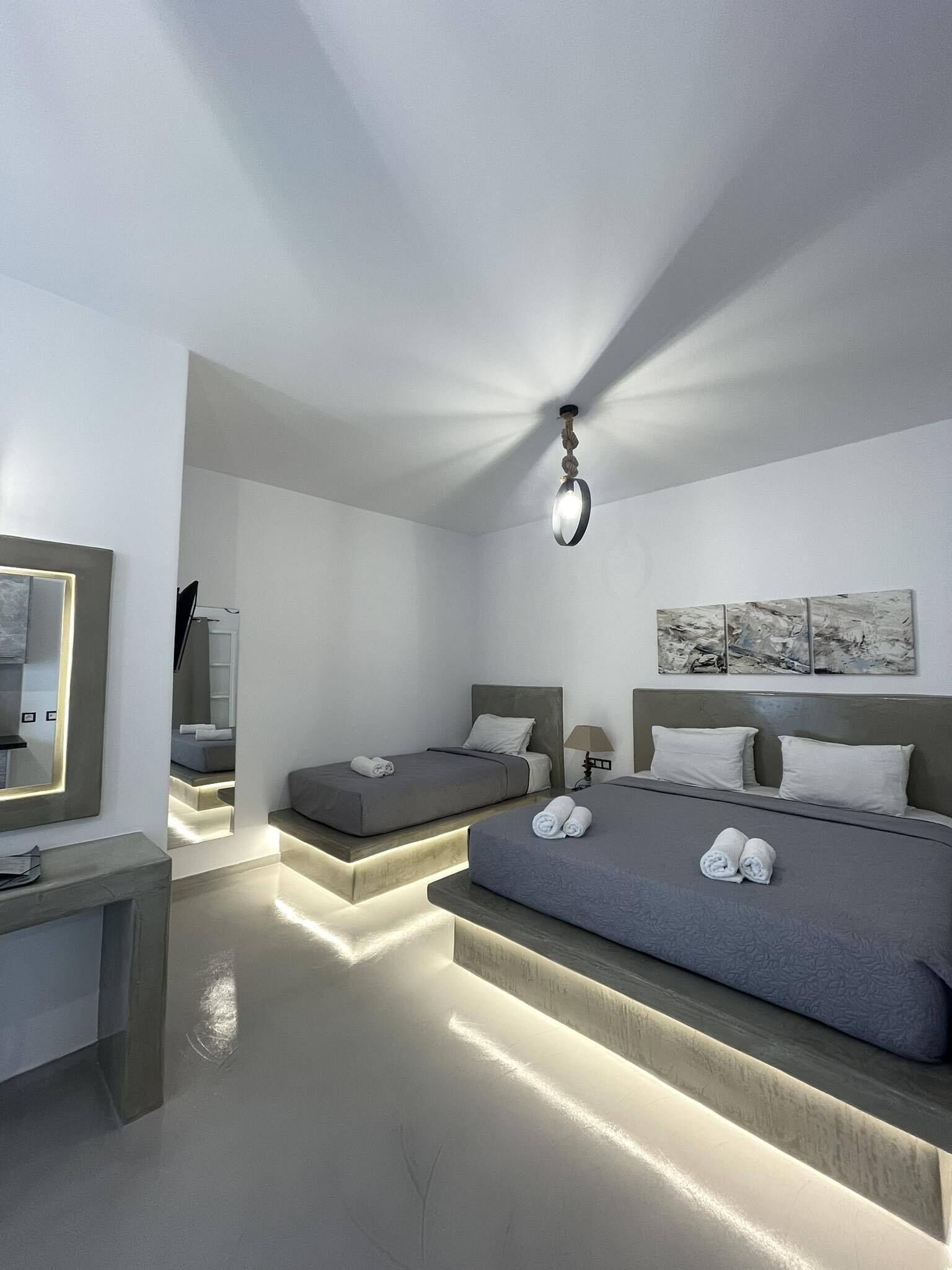 Photo - Zoumis Residence