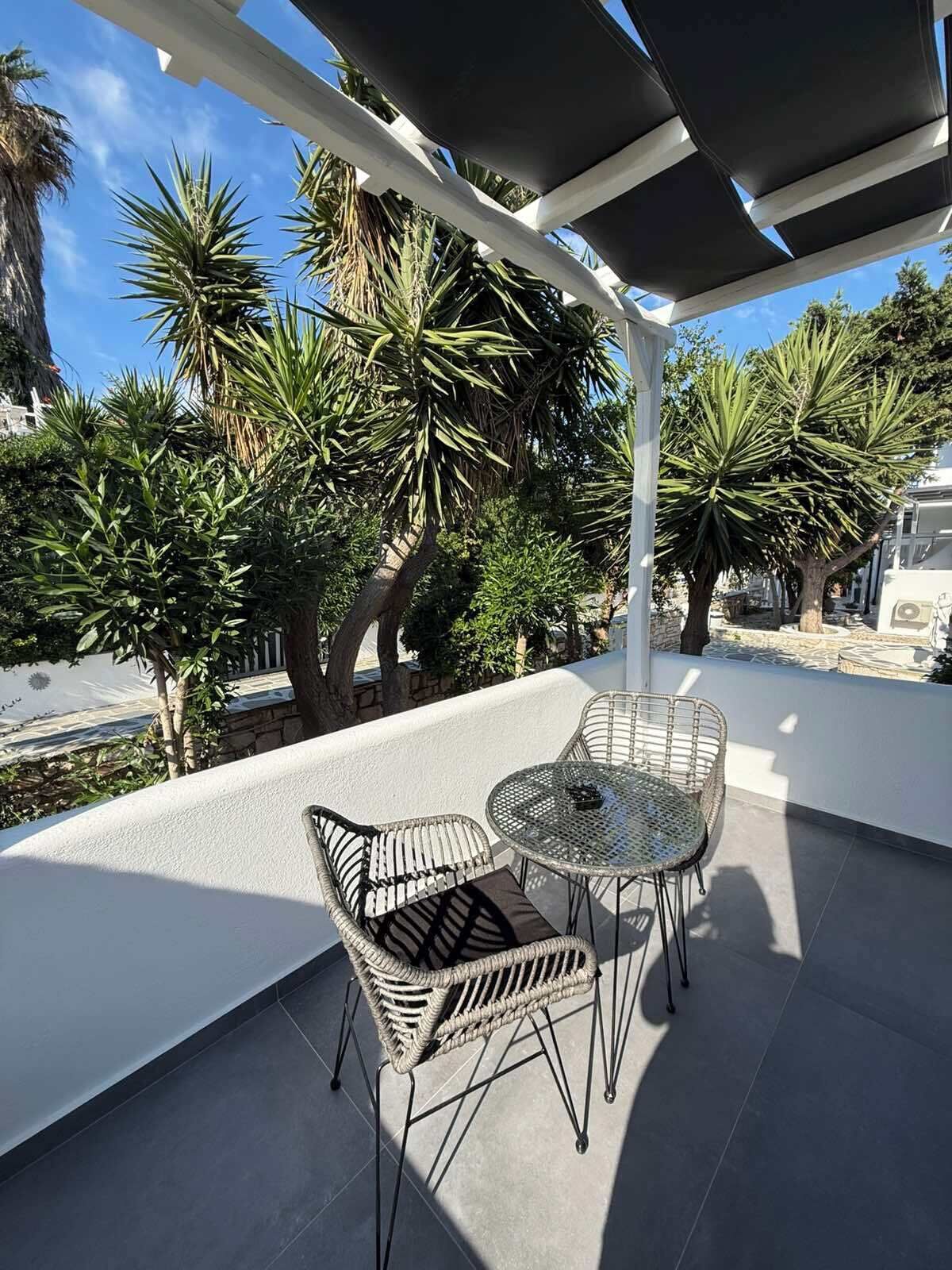 Superior Double Room, 1 King Bed, Garden View | Balcony