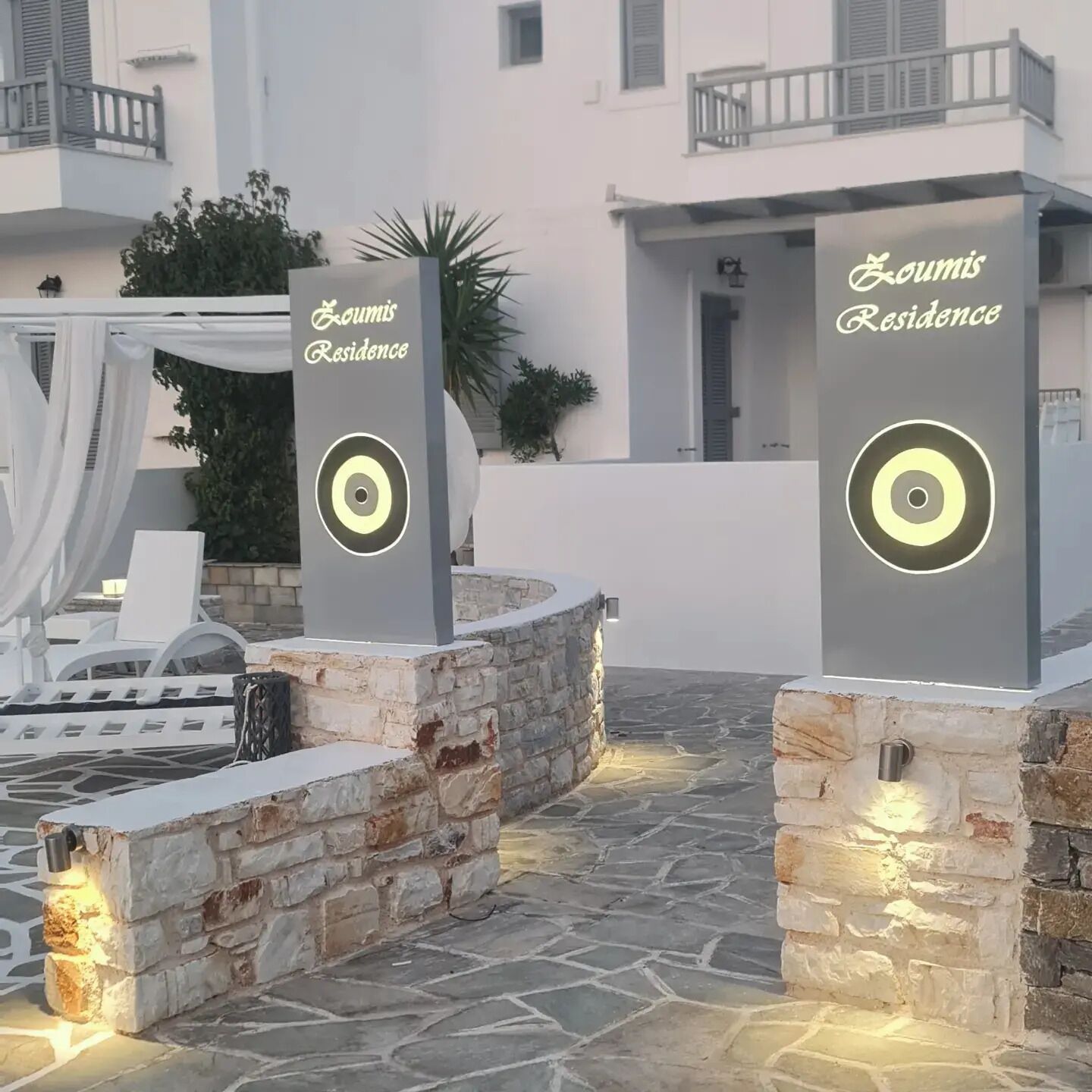 Photo - Zoumis Residence