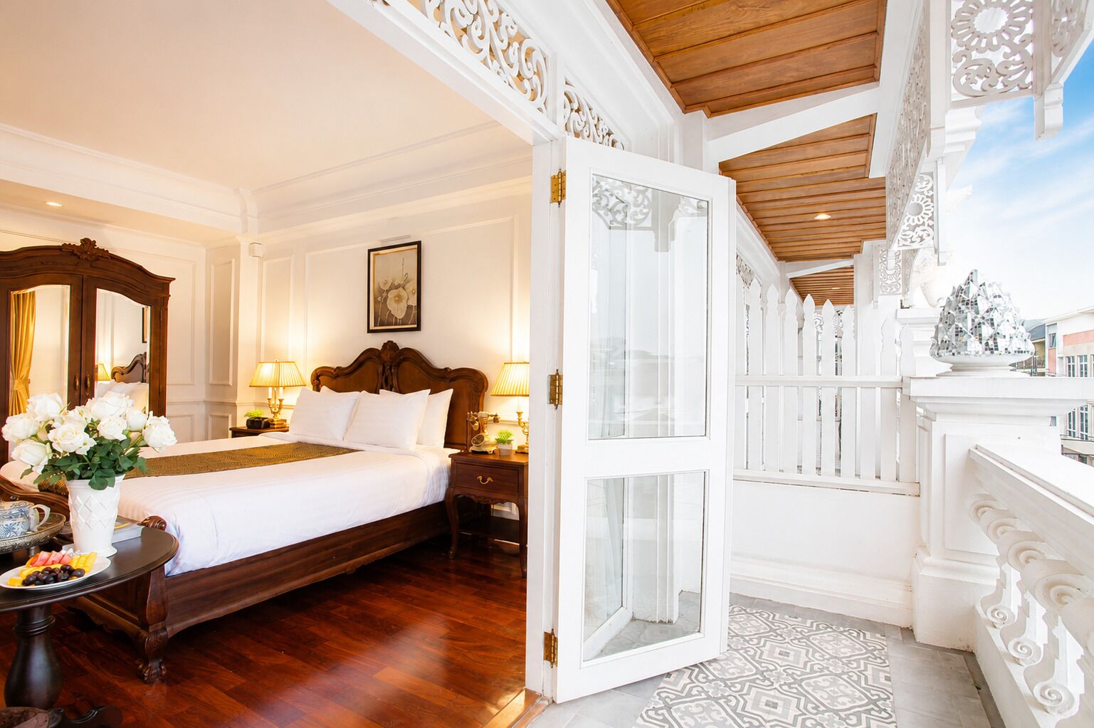 Colonial Deluxe Room with Balcony | Egyptian cotton sheets, premium bedding, minibar, in-room safe