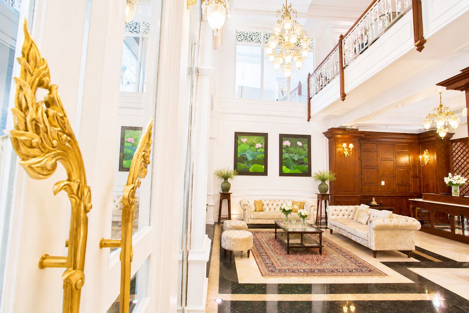 Lobby sitting area