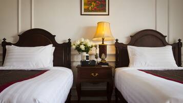 Kombinasi shower/bathtub dan perlengkapan mandi gratis