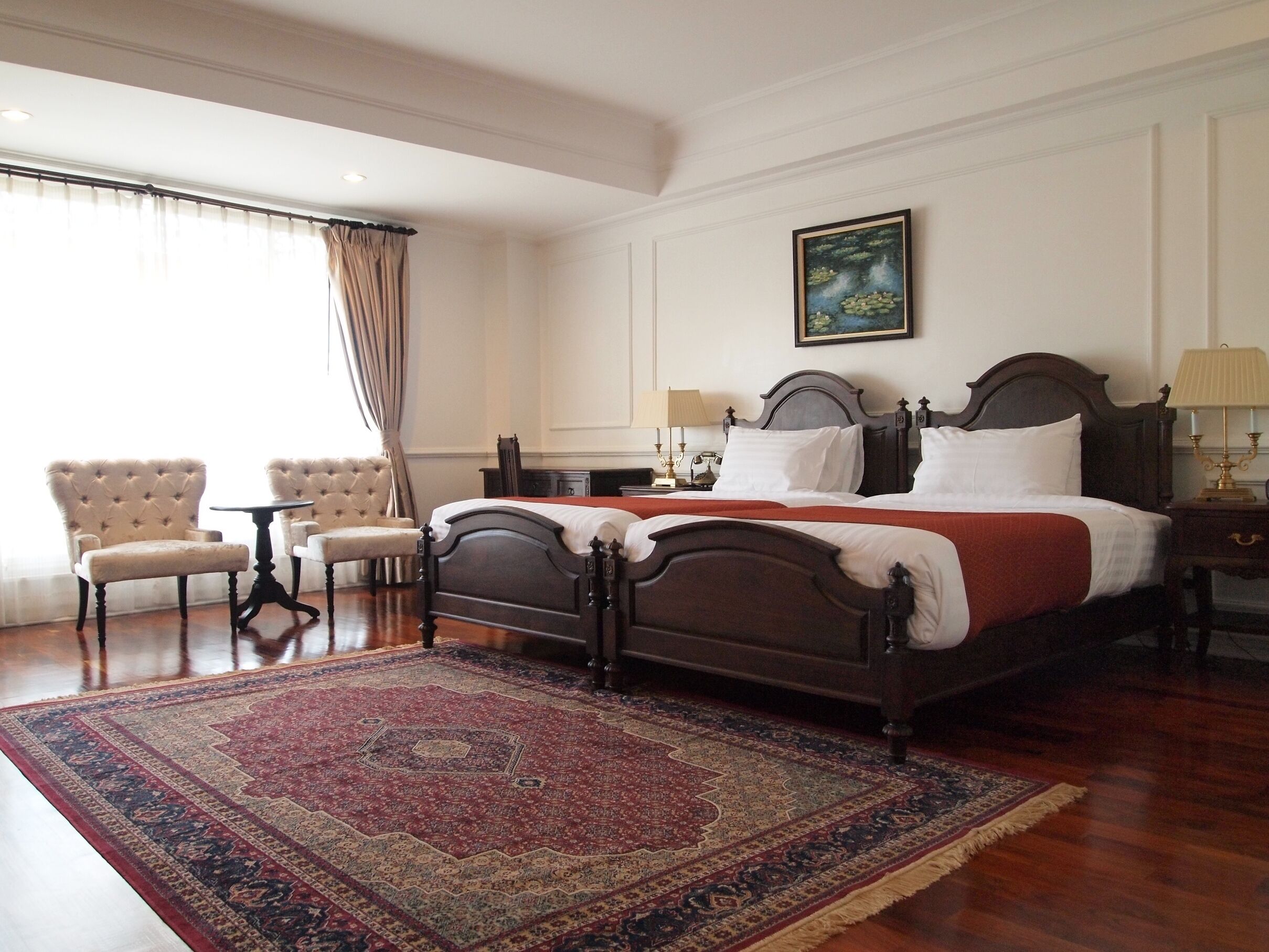 Heritage Premier Room | Minibar, värdeförvaringsskåp på rummet och skrivbord