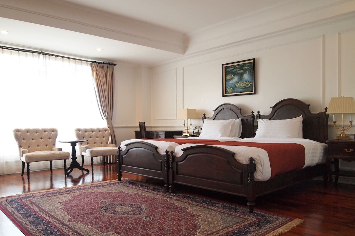 Heritage Premier Room | Minibar, värdeförvaringsskåp på rummet och skrivbord