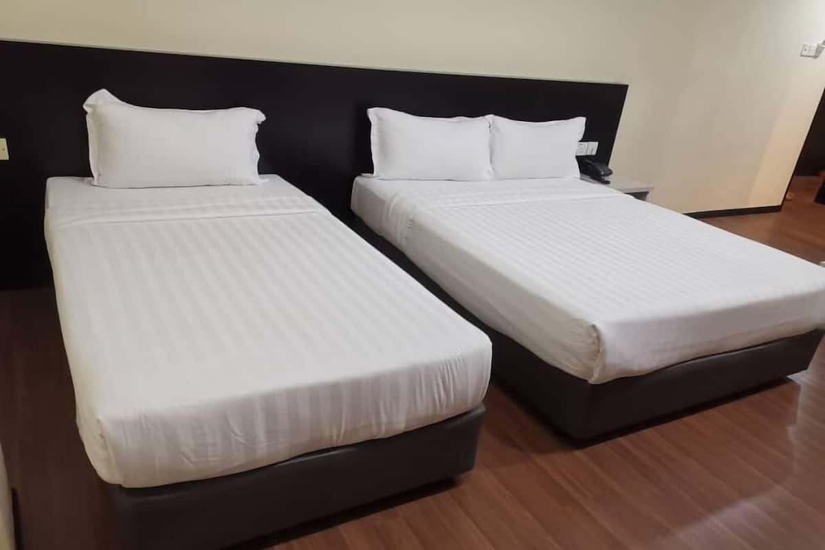 Deluxe Family Room