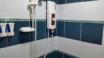 Douche de la salle de bain