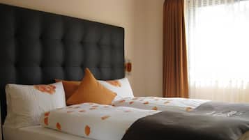 Bureau, chambres insonorisées, lits bébé, lits pliants/supplémentaires