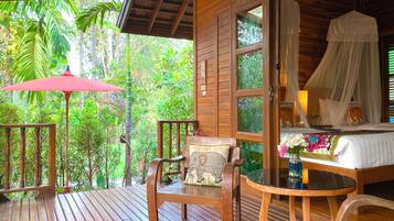 Standard Twin Room | Terrace/patio