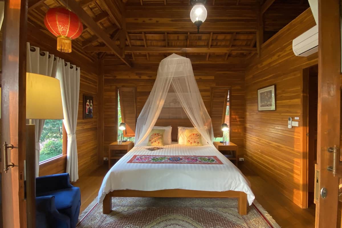 Ropa de cama de alta calidad y artículos del minibar gratis