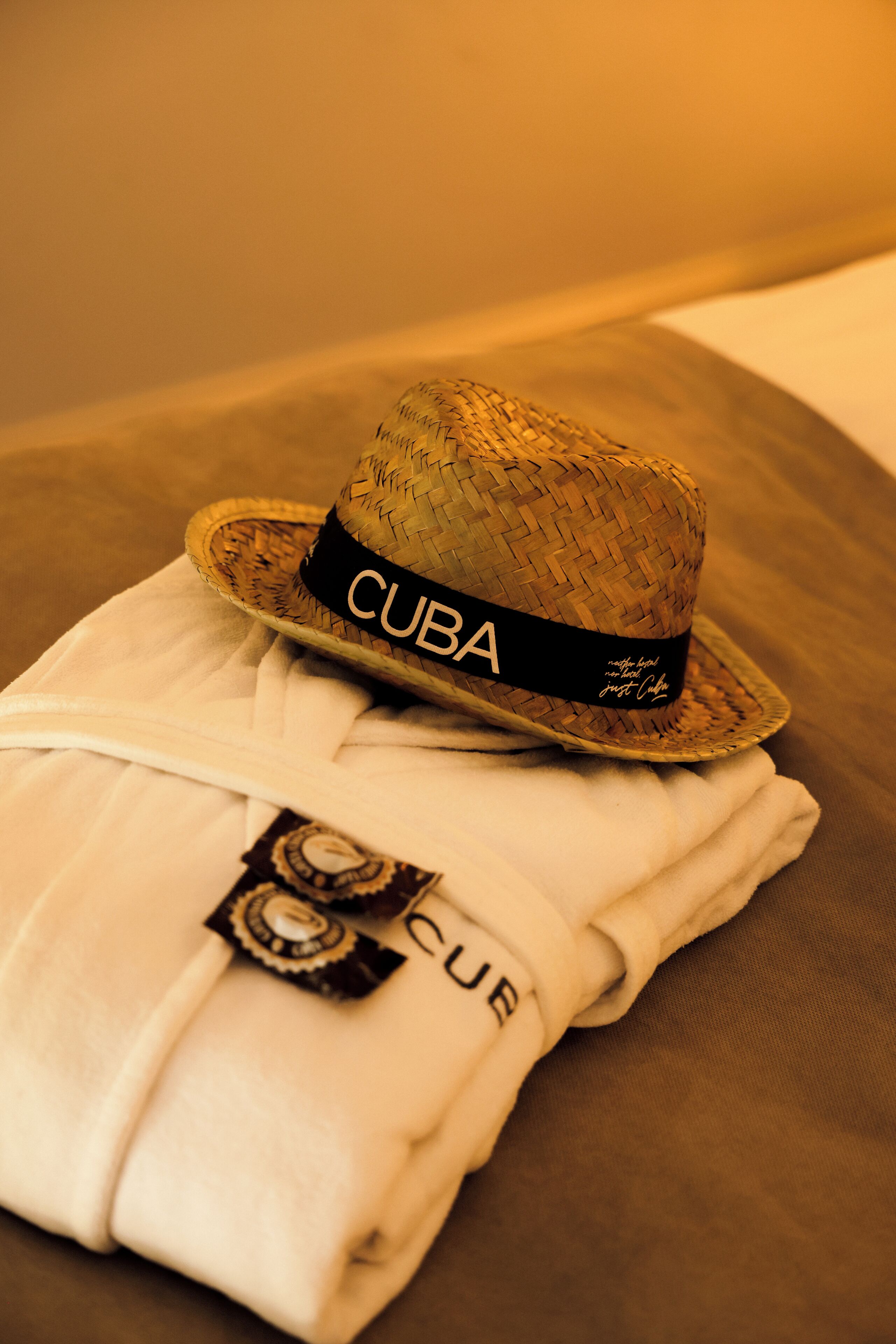 egyptian cotton sheets, premium bedding, pillow-top beds, minibar