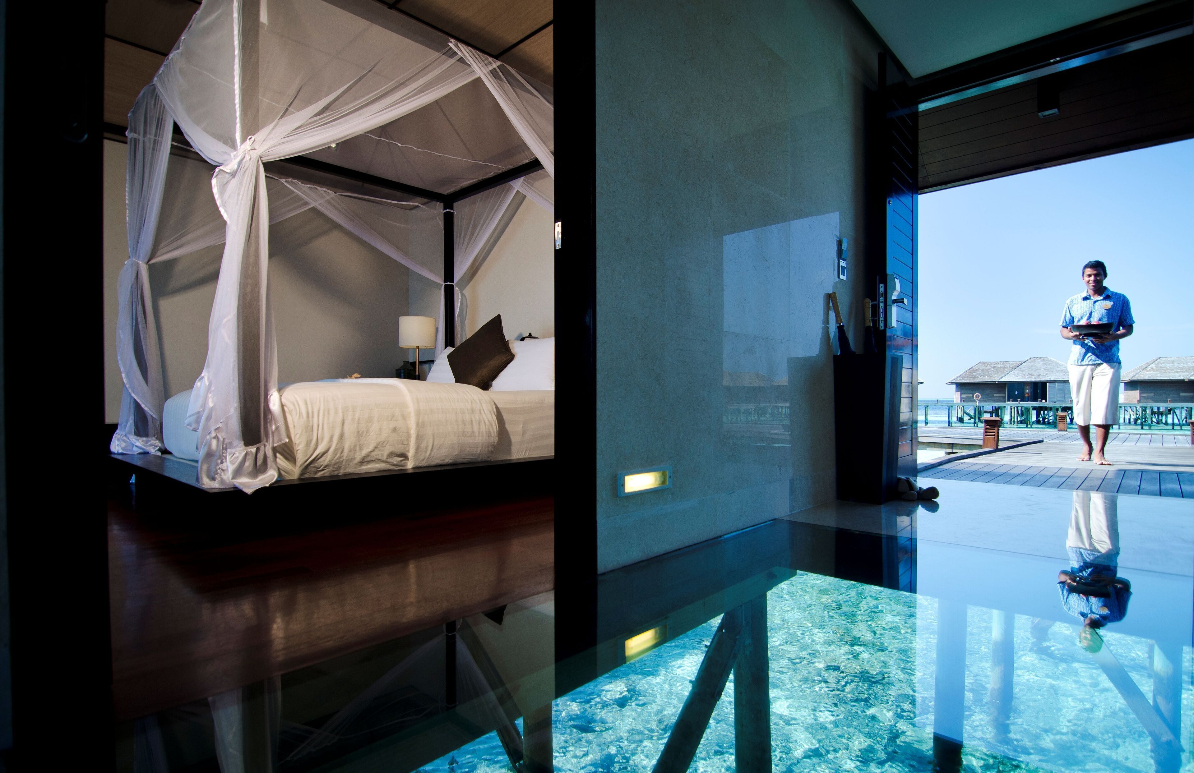 Deluxe Water Villa | Free minibar, in-room safe, desk, laptop workspace