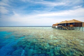 Exterior - Lily Beach Resort & Spa - All Inclusive (Huvahendhoo)