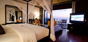 Sunset Water Suite with Private Pool