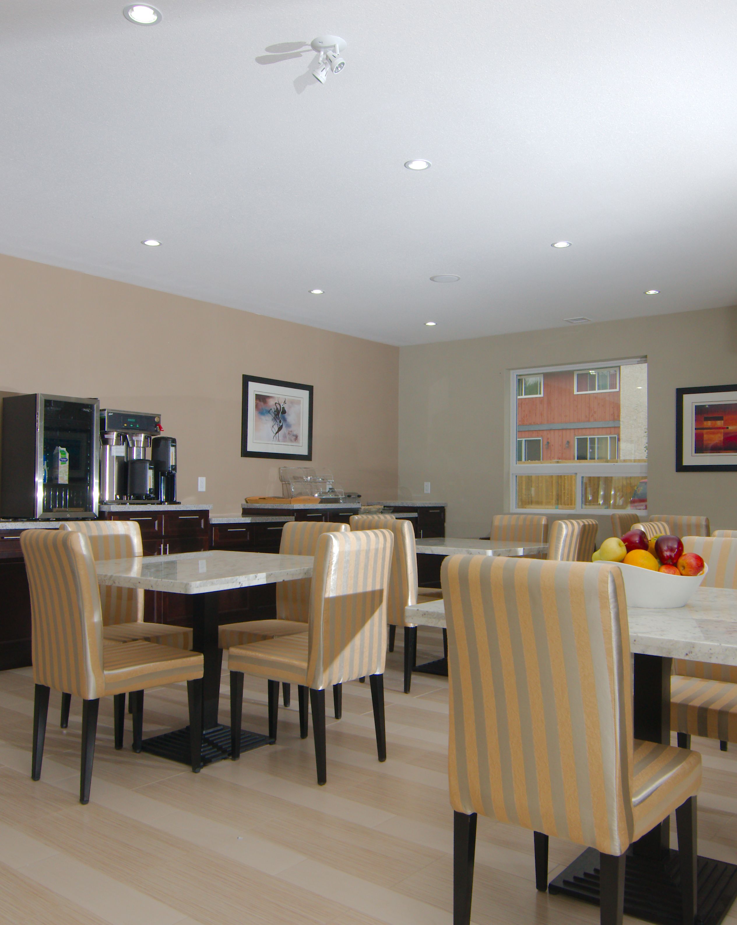 free daily on-the-go breakfast