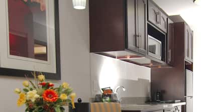Paradise Inn and Suites - Redwater
