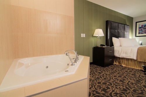 Paradise Inn and Suites - Redwater