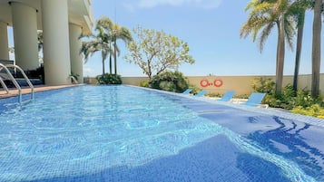 Outdoor pool, pool loungers