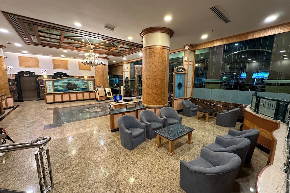 The Paramount Hotel