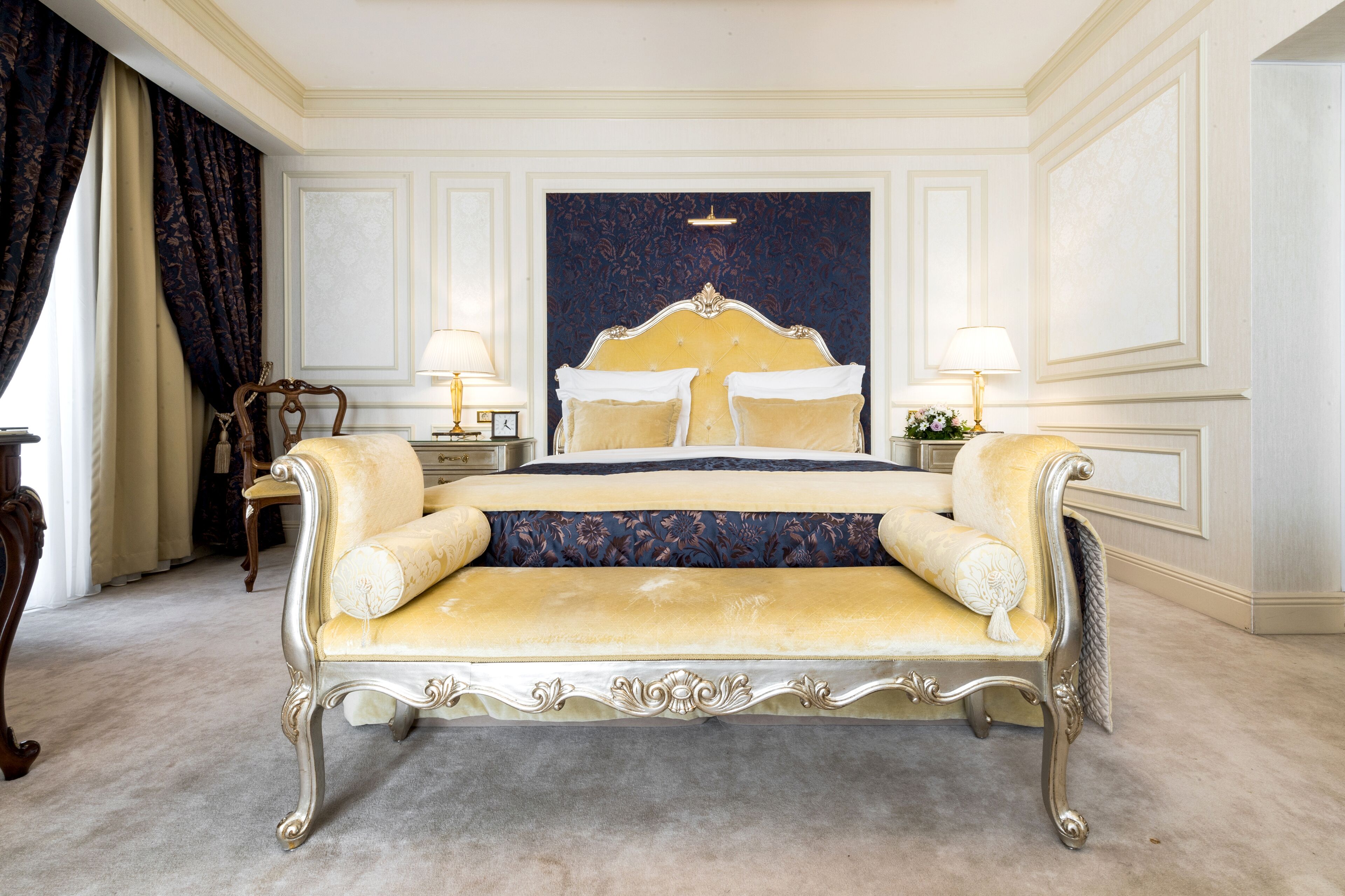 family suite, 2 bedrooms | 1 bedroom, premium bedding, minibar, in-room safe