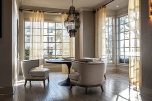Zona de estar del vestíbulo