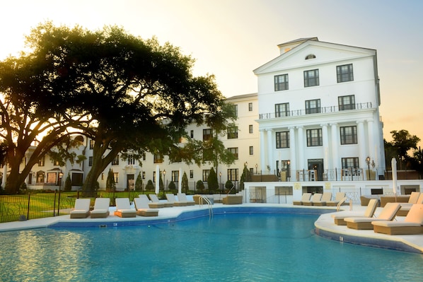 Seasonal outdoor pool