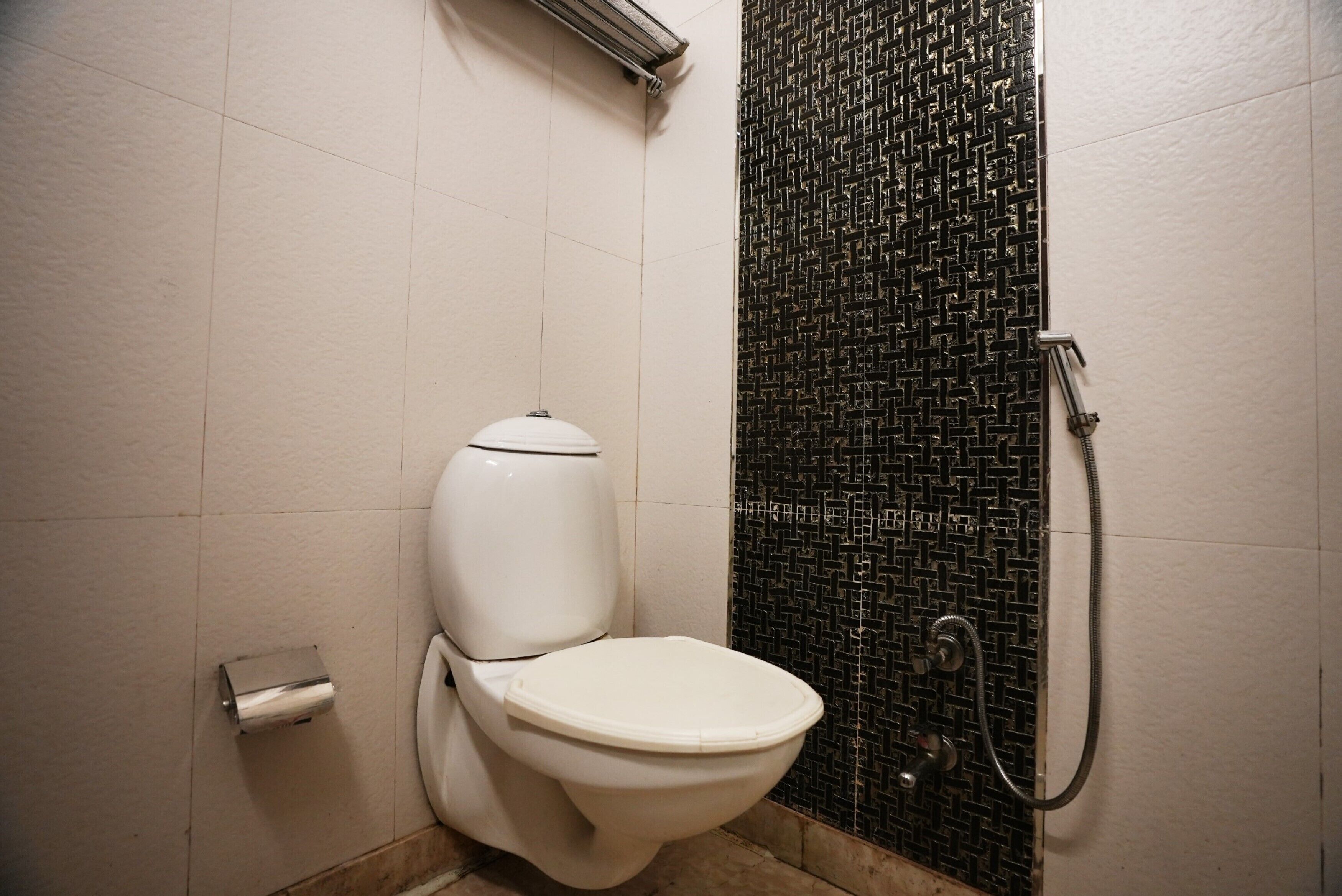 Photo - Hotel S & B East Inn - Patel Nagar