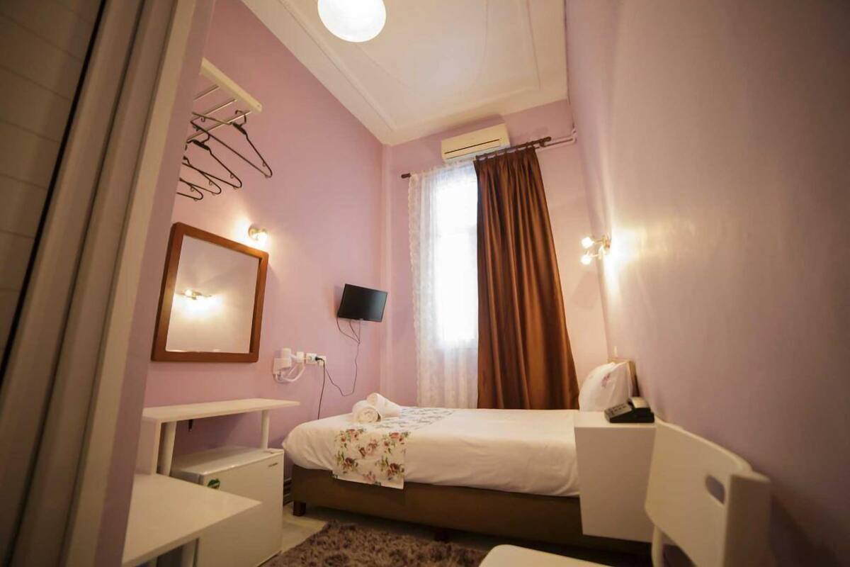 Basic Single Room