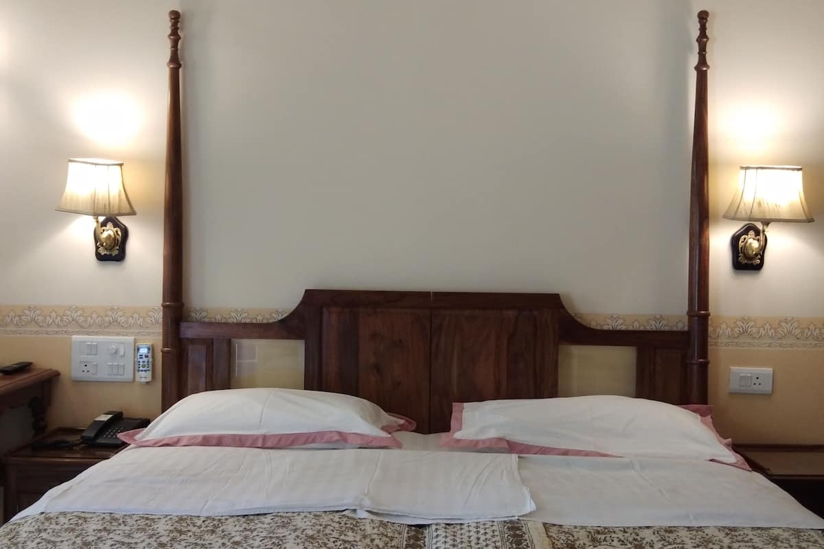 deluxe room | in-room safe, desk, soundproofing, iron/ironing board