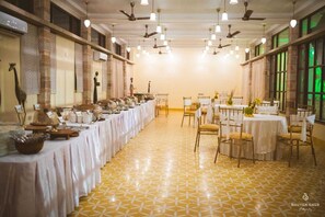 Outdoor banquet area - Jai Niwas (Jaipur)