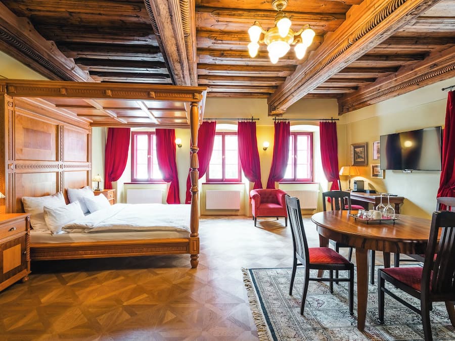 Caja de seguridad en la habitación, escritorio y wifi gratis