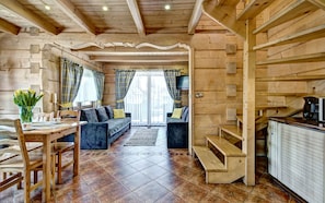 Chalet (200747779) | Living room | 32-inch flat-screen TV with digital channels, LED TV, fireplace - Osada Harenda (Zakopane)
