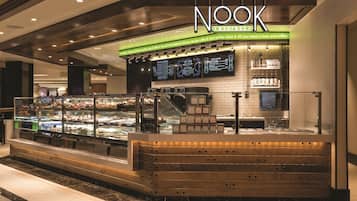 Petit déjeuner préparé sur commande servi tous les jours en supplément