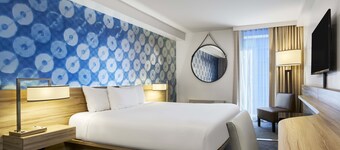 The LINQ Hotel & Casino – A Caesars Rewards Destination