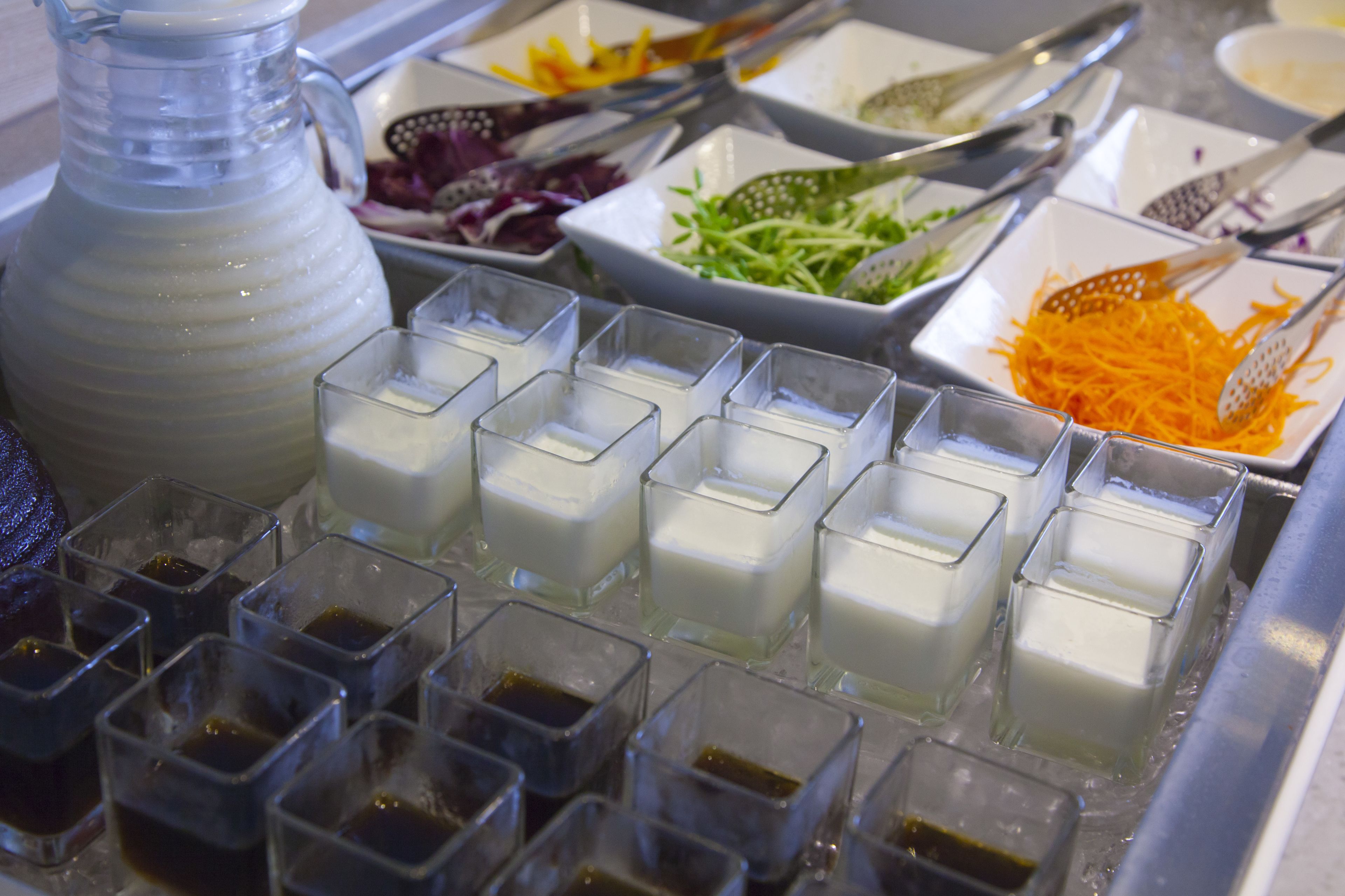 free daily self-service breakfast