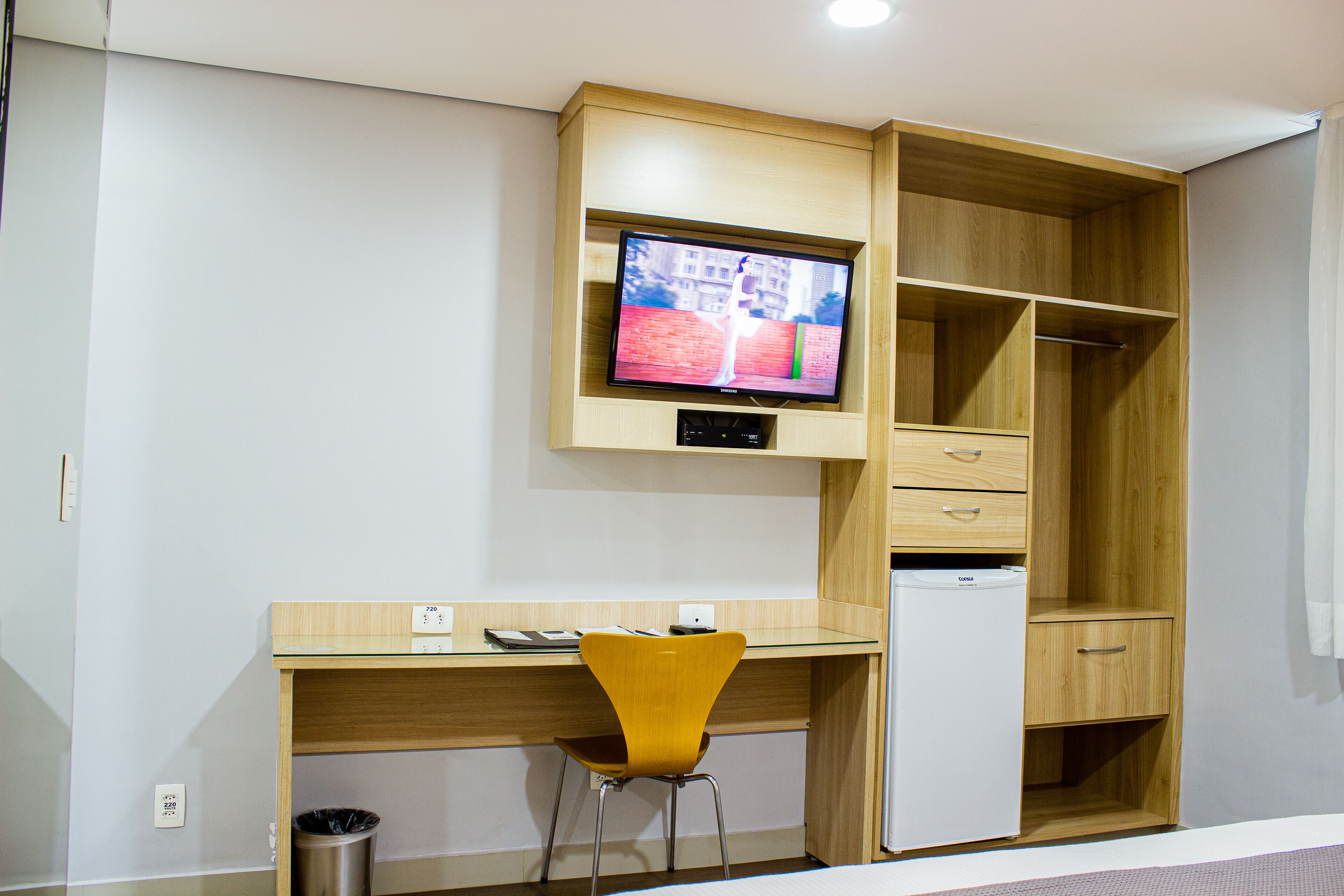 1 bedroom, select comfort beds, minibar, individually decorated