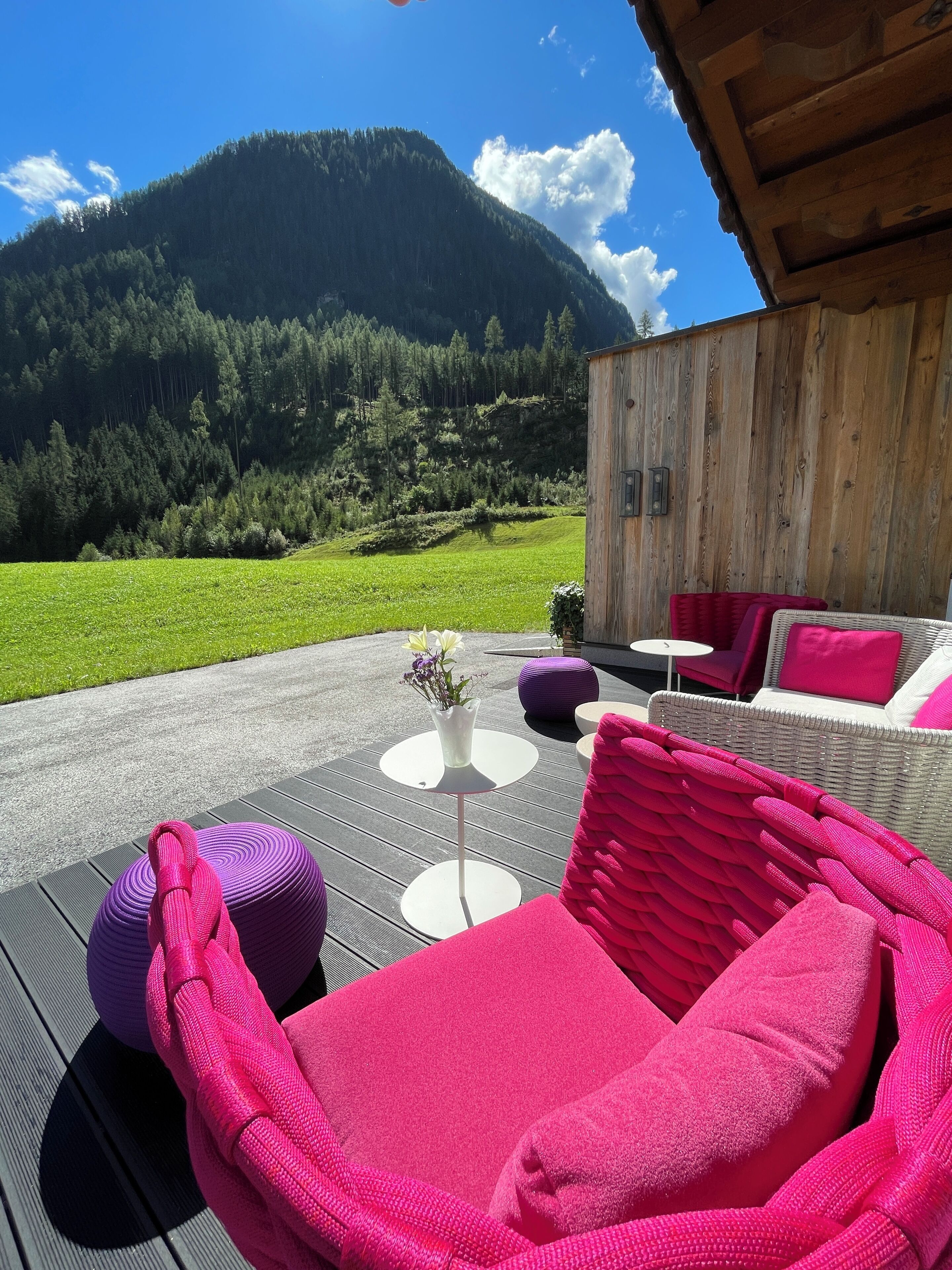 المنشأة من الخارج