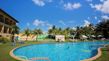 Outdoor pool, pool umbrellas, sun loungers