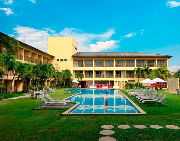 Outdoor pool, pool umbrellas, pool loungers